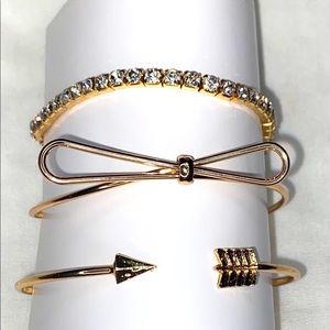 Bracelets set each picture  $10